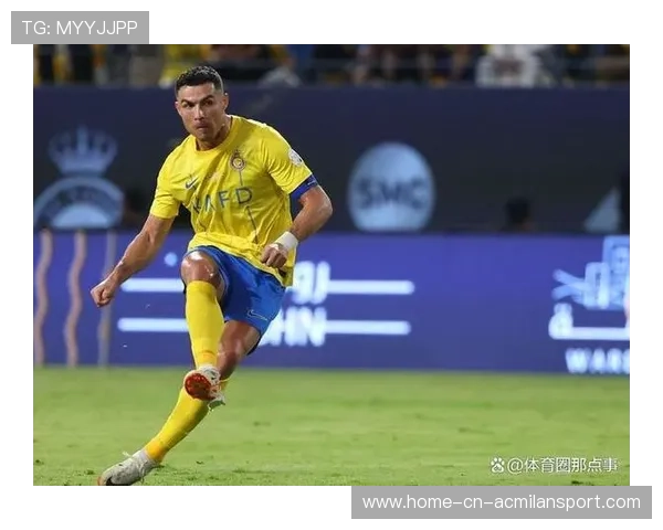 C罗腹肌最新照片震碎体育圈