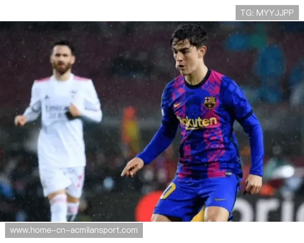 本菲卡左路连线十分顺畅:战术美学中的边线盛宴