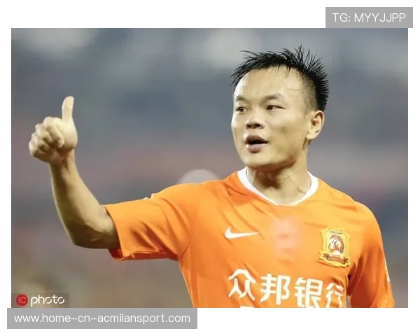 河南队边路的连续传递最终创造险情